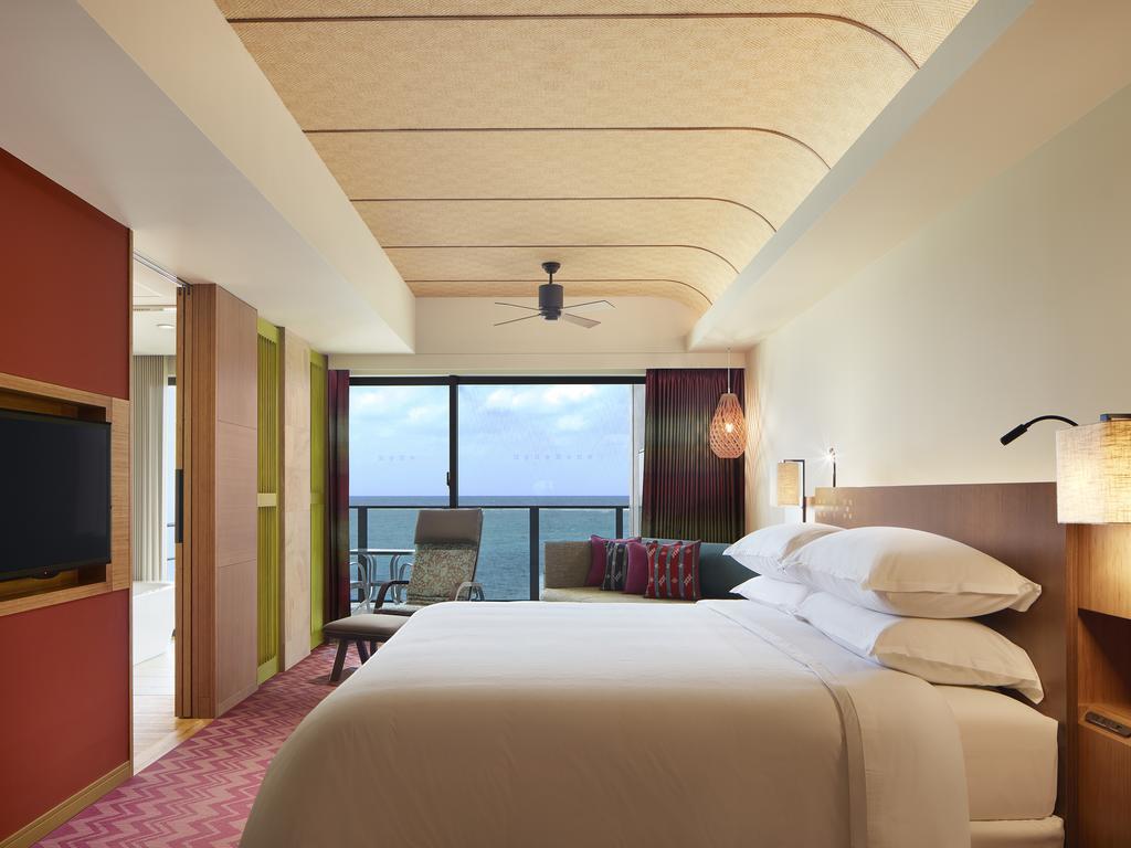 Sheraton Okinawa Sunmarina Resort Онна Екстер'єр фото