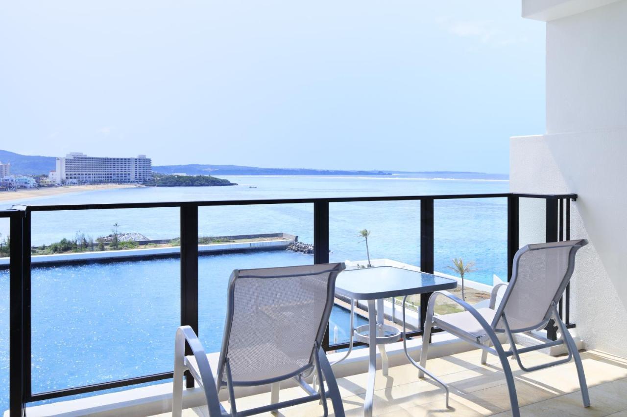 Sheraton Okinawa Sunmarina Resort Онна Екстер'єр фото